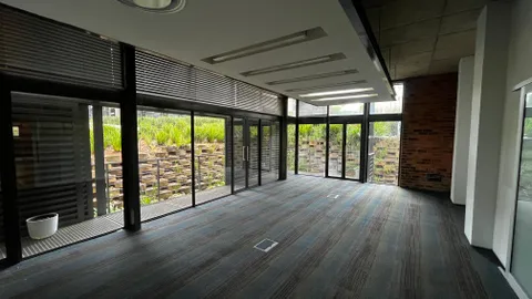 4 Karen Street, Bryanston, Johannesburg (8)